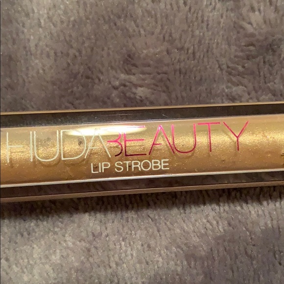 Huda beauty lip strobe (gloss) - Picture 2 of 3